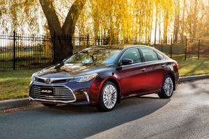 Toyota Avalon 2016 года